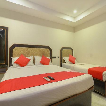 Oyo 15948 Hotel Srees Tiruchirappalli Екстериор снимка