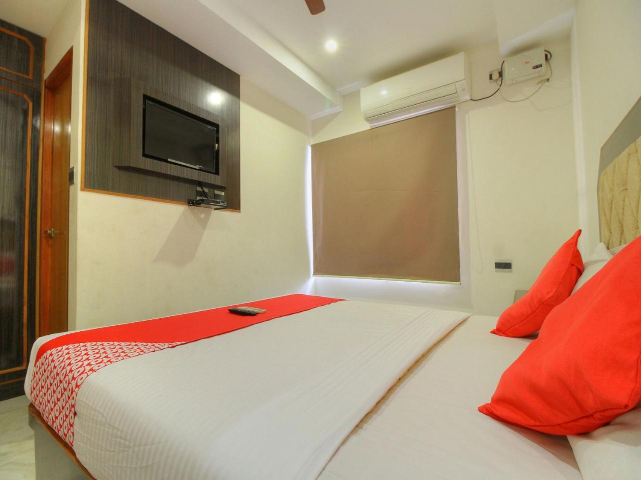 Oyo 15948 Hotel Srees Tiruchirappalli Екстериор снимка