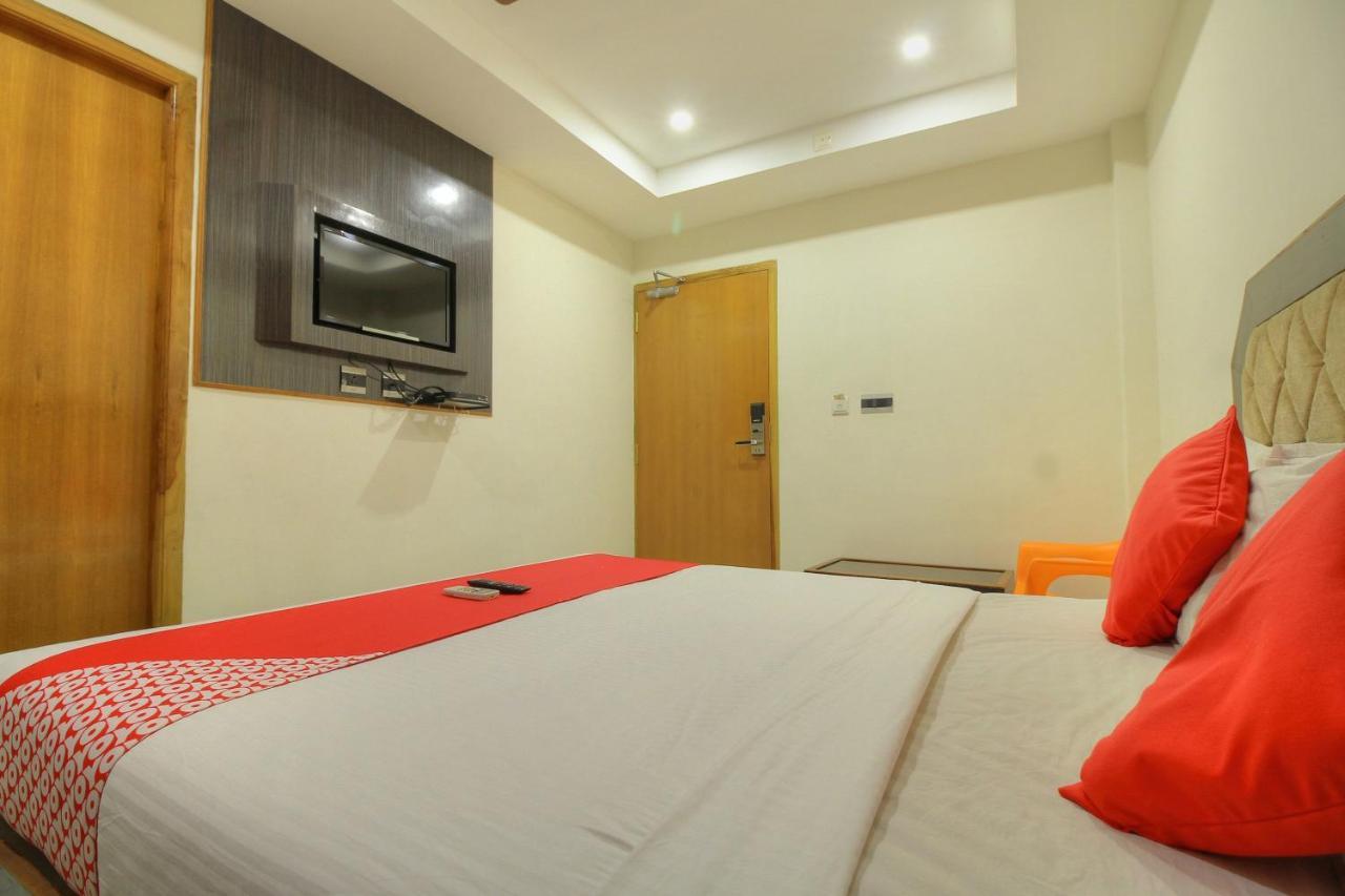 Oyo 15948 Hotel Srees Tiruchirappalli Екстериор снимка