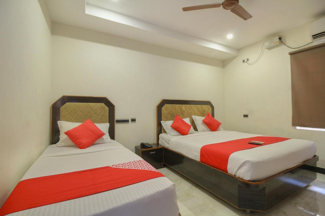 Oyo 15948 Hotel Srees Tiruchirappalli Екстериор снимка